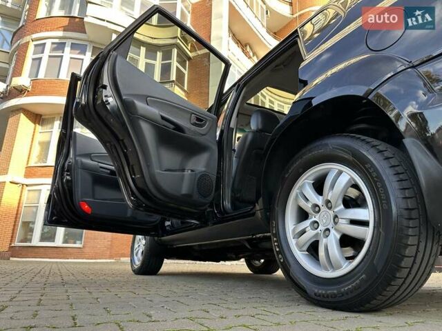 Хендай Туксон 2007 в Одессе на Automoto.ua Черный Хендай Туксон, объемом двигателя 1.99 л и пробегом 195 тыс. км за 8900 $, фото 57 на Automoto.ua