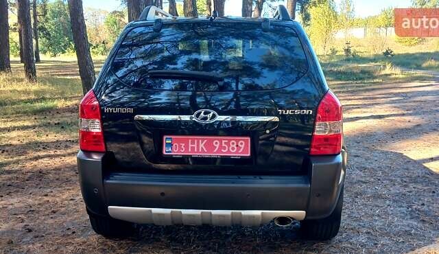 Хендай Туксон 2007 в Сумах на Automoto.ua Черный Хендай Туксон, объемом двигателя 1.98 л и пробегом 236 тыс. км за 7600 $, фото 5 на Automoto.ua