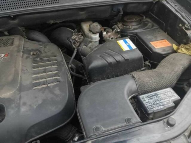 Черный Хендай Туксон, объемом двигателя 2 л и пробегом 200 тыс. км за 8300 $, фото 11 на Automoto.ua