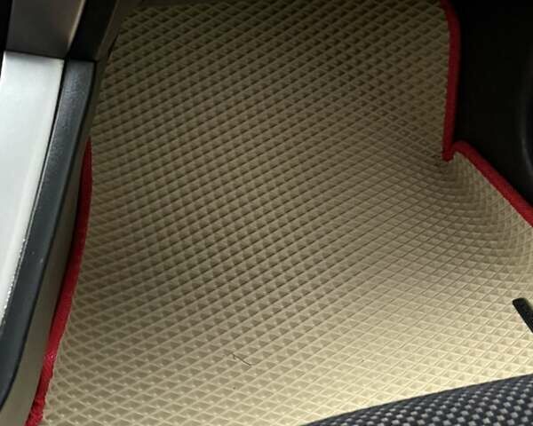 Черный Хендай Туксон, объемом двигателя 1.98 л и пробегом 273 тыс. км за 7400 $, фото 11 на Automoto.ua