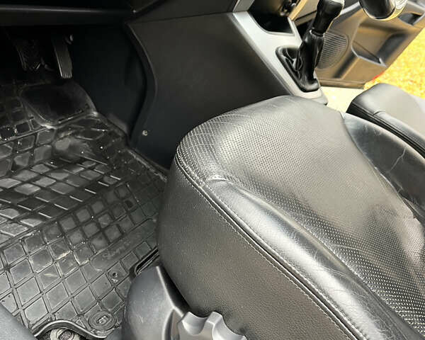 Черный Хендай Туксон, объемом двигателя 1.98 л и пробегом 99 тыс. км за 8999 $, фото 14 на Automoto.ua