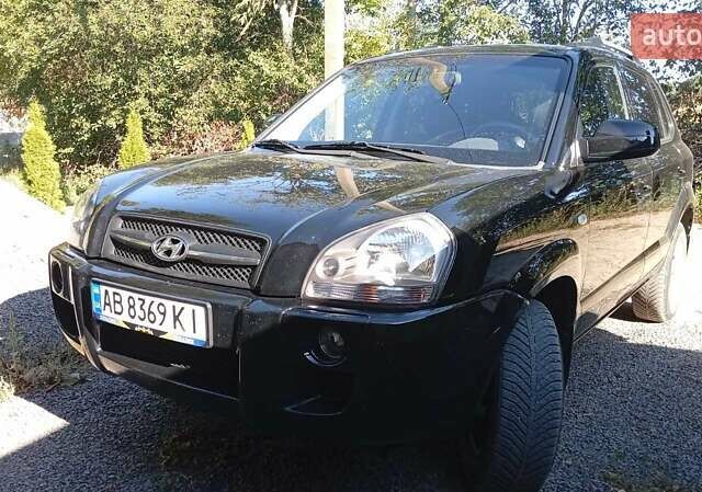 Чорний Хендай Туксон, об'ємом двигуна 1.98 л та пробігом 97 тис. км за 8600 $, фото 1 на Automoto.ua