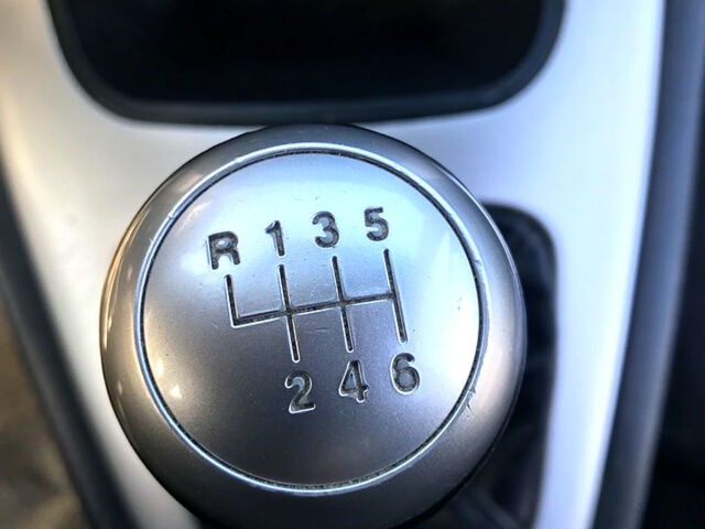 Хендай Туксон 2007 в Виннице на Automoto.ua Черный Хендай Туксон, объемом двигателя 2 л и пробегом 180 тыс. км за 9200 $, фото 5 на Automoto.ua