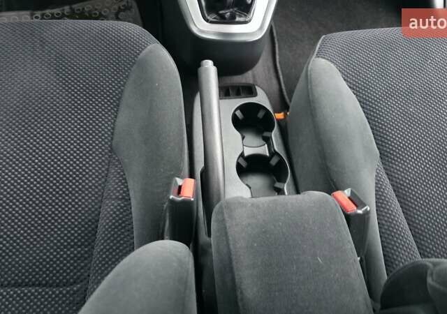 Чорний Хендай Туксон, об'ємом двигуна 2 л та пробігом 207 тис. км за 8200 $, фото 35 на Automoto.ua