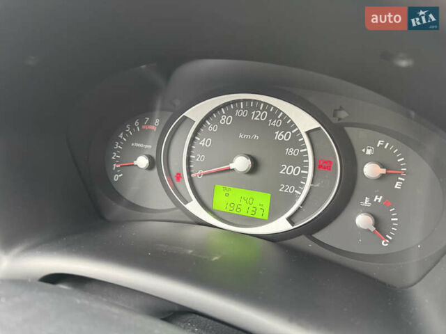 Чорний Хендай Туксон, об'ємом двигуна 2 л та пробігом 196 тис. км за 7250 $, фото 23 на Automoto.ua