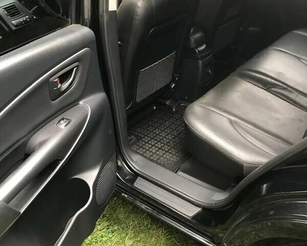 Хендай Туксон 2007 в Черновцах на Automoto.ua Черный Хендай Туксон, объемом двигателя 1.98 л и пробегом 256 тыс. км за 8500 $, фото 7 на Automoto.ua