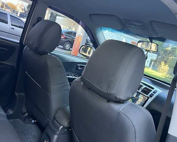 Чорний Хендай Туксон, об'ємом двигуна 1.98 л та пробігом 207 тис. км за 8500 $, фото 28 на Automoto.ua