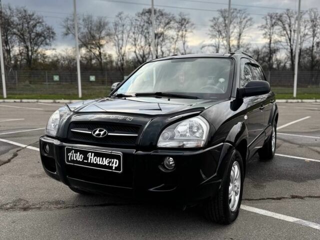 Черный Хендай Туксон, объемом двигателя 0 л и пробегом 226 тыс. км за 7300 $, фото 2 на Automoto.ua