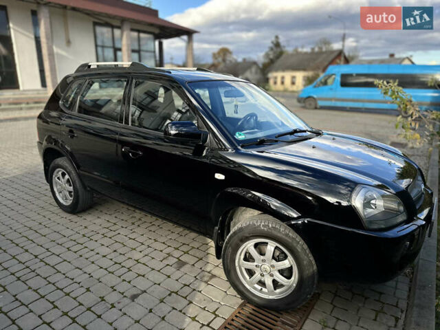 Хендай Туксон 2007 в Надворной на Automoto.ua Черный Хендай Туксон, объемом двигателя 1.98 л и пробегом 154 тыс. км за 8200 $, фото 43 на Automoto.ua