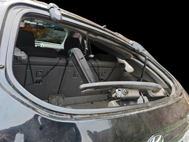 Хендай Туксон 2007 в Ромнах на Automoto.ua Черный Хендай Туксон, объемом двигателя 2 л и пробегом 257 тыс. км за 1999 $, фото 1 на Automoto.ua