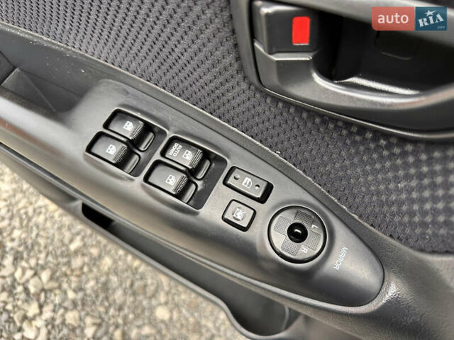 Хендай Туксон 2007 в Ужгороде на Automoto.ua Черный Хендай Туксон, объемом двигателя 1.98 л и пробегом 157 тыс. км за 7300 $, фото 46 на Automoto.ua