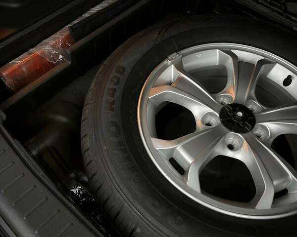 Черный Хендай Туксон, объемом двигателя 2 л и пробегом 151 тыс. км за 9100 $, фото 32 на Automoto.ua