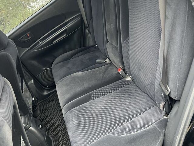 Хендай Туксон 2007 у Кам'янське (Дніпродзержинськ) на Automoto.ua Чорний Хендай Туксон, об'ємом двигуна 2 л та пробігом 162 тис. км за 7999 $, фото 12 на Automoto.ua