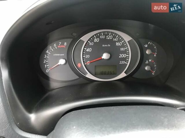 Черный Хендай Туксон, объемом двигателя 2 л и пробегом 210 тыс. км за 8999 $, фото 63 на Automoto.ua