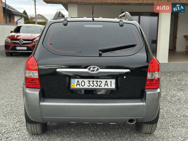 Хендай Туксон 2007 в Ужгороде на Automoto.ua Черный Хендай Туксон, объемом двигателя 1.98 л и пробегом 157 тыс. км за 7300 $, фото 9 на Automoto.ua