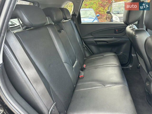 Чорний Хендай Туксон, об'ємом двигуна 2 л та пробігом 180 тис. км за 7999 $, фото 10 на Automoto.ua