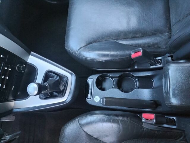 Черный Хендай Туксон, объемом двигателя 2 л и пробегом 192 тыс. км за 7950 $, фото 17 на Automoto.ua