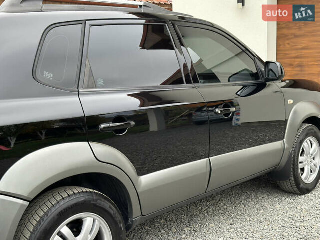 Хендай Туксон 2007 в Ужгороде на Automoto.ua Черный Хендай Туксон, объемом двигателя 1.98 л и пробегом 157 тыс. км за 7300 $, фото 19 на Automoto.ua