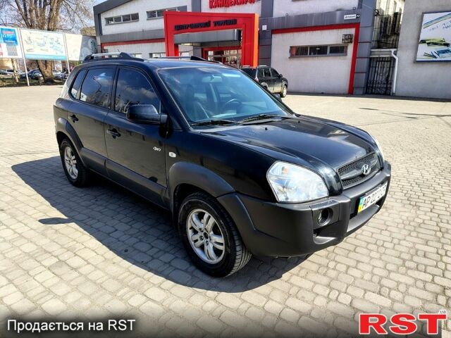 Чорний Хендай Туксон, об'ємом двигуна 2 л та пробігом 350 тис. км за 7500 $, фото 5 на Automoto.ua
