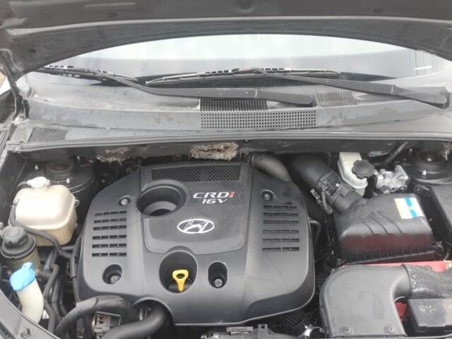 Чорний Хендай Туксон, об'ємом двигуна 2 л та пробігом 246 тис. км за 8100 $, фото 9 на Automoto.ua