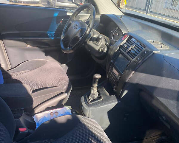 Чорний Хендай Туксон, об'ємом двигуна 1.98 л та пробігом 215 тис. км за 7540 $, фото 8 на Automoto.ua