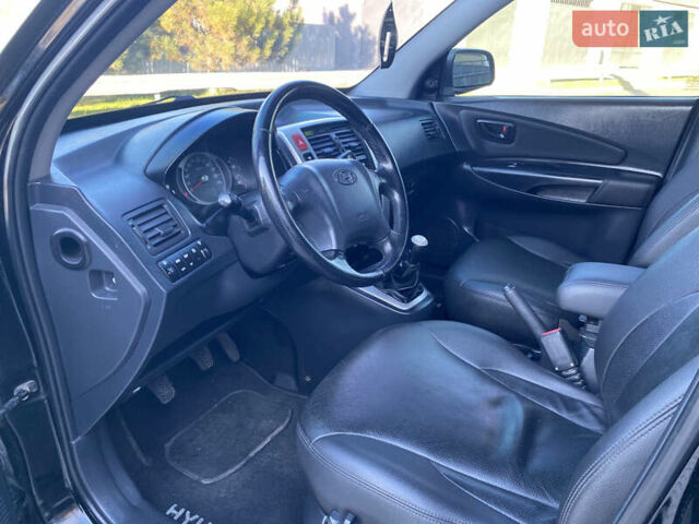Хендай Туксон 2007 у Одесі на Automoto.ua Чорний Хендай Туксон, об'ємом двигуна 1.98 л та пробігом 180 тис. км за 8999 $, фото 10 на Automoto.ua