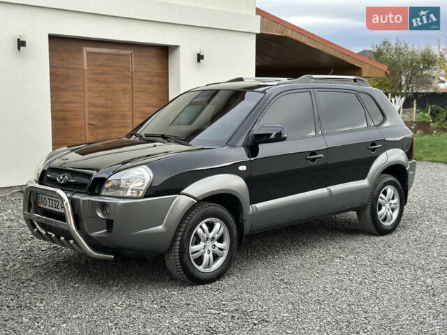 Хендай Туксон 2007 в Ужгороде на Automoto.ua Черный Хендай Туксон, объемом двигателя 1.98 л и пробегом 157 тыс. км за 7300 $, фото 6 на Automoto.ua