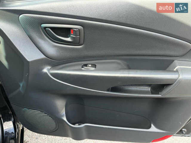 Черный Хендай Туксон, объемом двигателя 2 л и пробегом 256 тыс. км за 7800 $, фото 13 на Automoto.ua