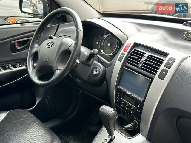 Чорний Хендай Туксон, об'ємом двигуна 2.66 л та пробігом 145 тис. км за 8900 $, фото 16 на Automoto.ua