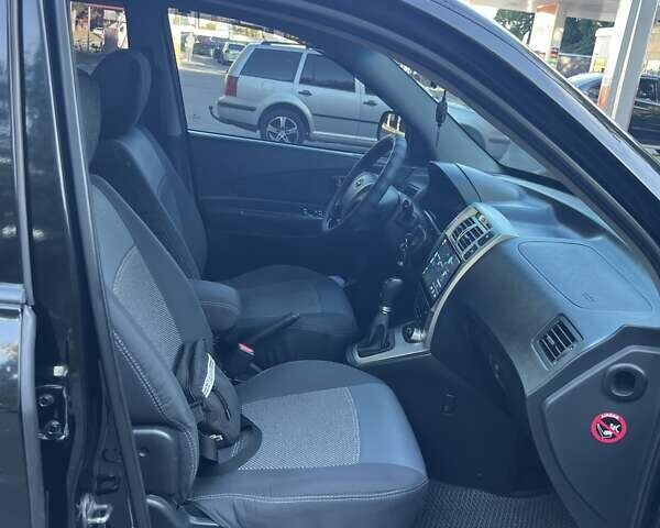 Чорний Хендай Туксон, об'ємом двигуна 1.98 л та пробігом 207 тис. км за 8500 $, фото 30 на Automoto.ua