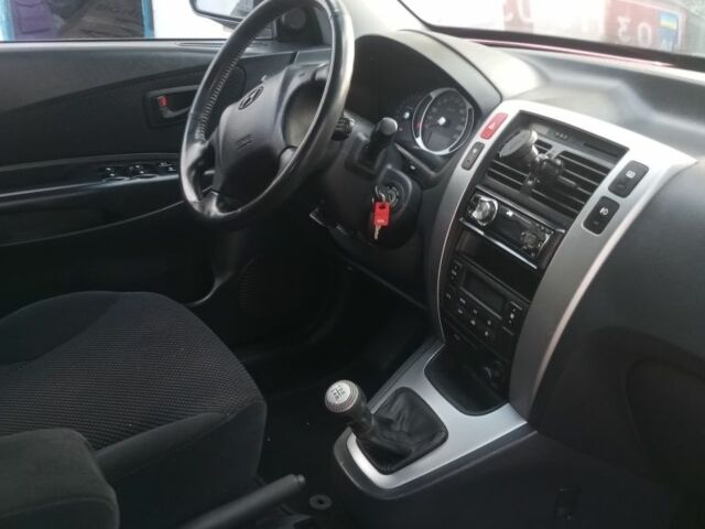 Хендай Туксон 2007 в Харькове на Automoto.ua Черный Хендай Туксон, объемом двигателя 0 л и пробегом 230 тыс. км за 8227 $, фото 7 на Automoto.ua