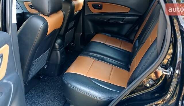 Хендай Туксон 2007 в Сумах на Automoto.ua Черный Хендай Туксон, объемом двигателя 1.98 л и пробегом 236 тыс. км за 7600 $, фото 12 на Automoto.ua