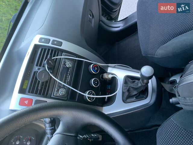 Чорний Хендай Туксон, об'ємом двигуна 2 л та пробігом 56 тис. км за 9500 $, фото 20 на Automoto.ua