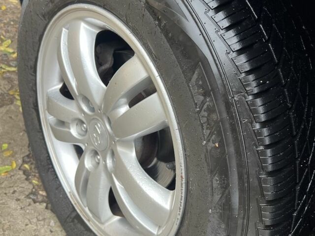 Хендай Туксон 2007 у Кам'янське (Дніпродзержинськ) на Automoto.ua Чорний Хендай Туксон, об'ємом двигуна 2 л та пробігом 162 тис. км за 7999 $, фото 17 на Automoto.ua