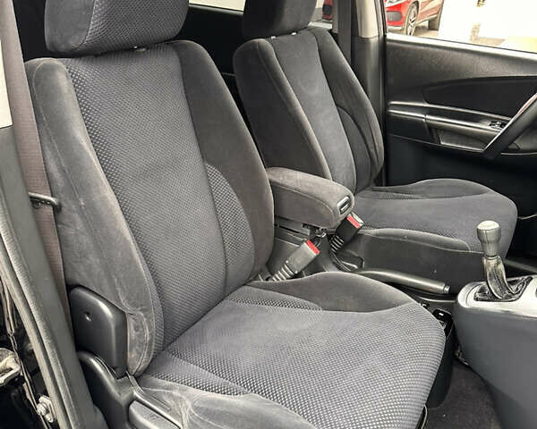 Хендай Туксон 2007 в Ужгороде на Automoto.ua Черный Хендай Туксон, объемом двигателя 1.98 л и пробегом 157 тыс. км за 7300 $, фото 37 на Automoto.ua