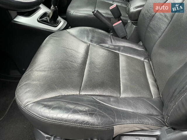 Черный Хендай Туксон, объемом двигателя 2 л и пробегом 180 тыс. км за 7700 $, фото 22 на Automoto.ua