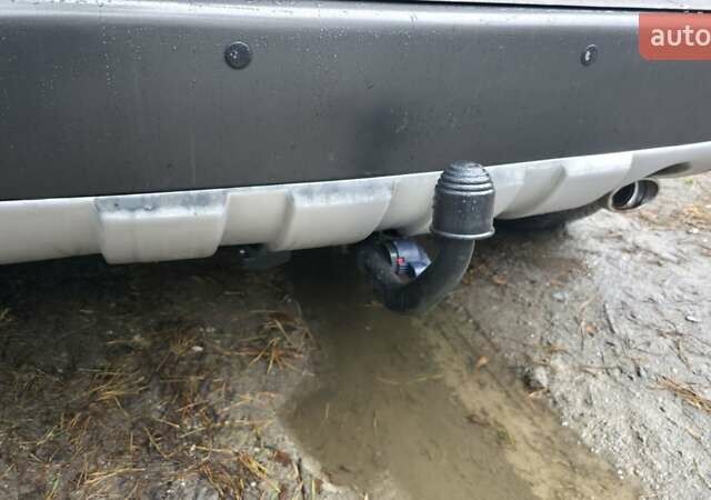 Чорний Хендай Туксон, об'ємом двигуна 2 л та пробігом 207 тис. км за 8200 $, фото 5 на Automoto.ua