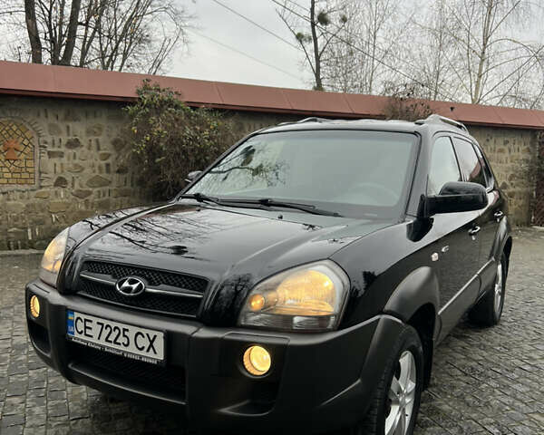 Чорний Хендай Туксон, об'ємом двигуна 1.98 л та пробігом 155 тис. км за 8750 $, фото 1 на Automoto.ua