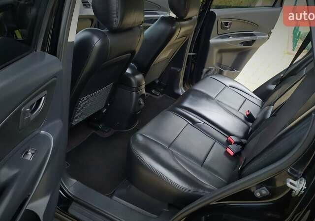 Чорний Хендай Туксон, об'ємом двигуна 2 л та пробігом 229 тис. км за 8600 $, фото 132 на Automoto.ua