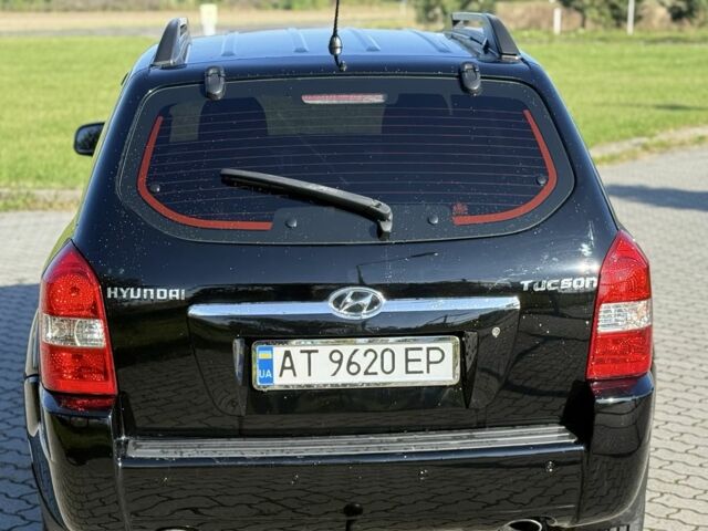Хендай Туксон 2008 в Радехове на Automoto.ua Черный Хендай Туксон, объемом двигателя 2 л и пробегом 370 тыс. км за 7350 $, фото 7 на Automoto.ua