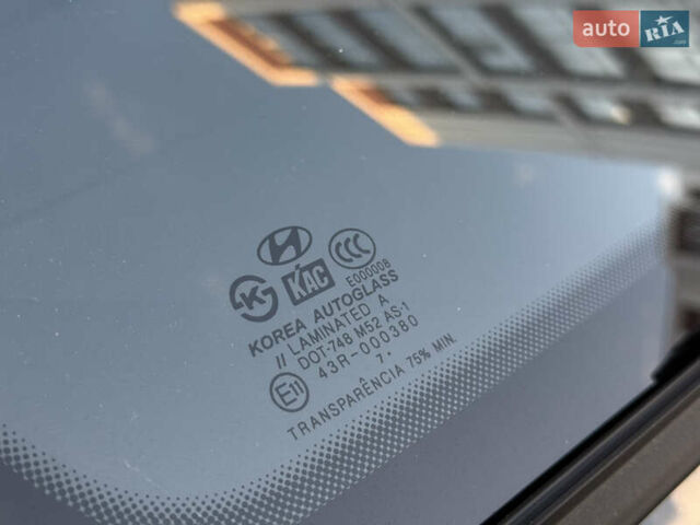 Чорний Хендай Туксон, об'ємом двигуна 2 л та пробігом 156 тис. км за 7850 $, фото 48 на Automoto.ua