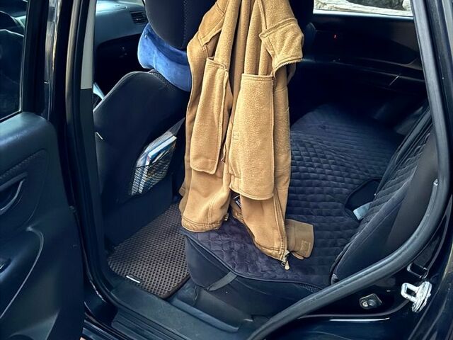 Чорний Хендай Туксон, об'ємом двигуна 2 л та пробігом 267 тис. км за 8200 $, фото 2 на Automoto.ua