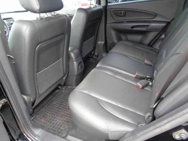 Чорний Хендай Туксон, об'ємом двигуна 0 л та пробігом 189 тис. км за 2028 $, фото 6 на Automoto.ua