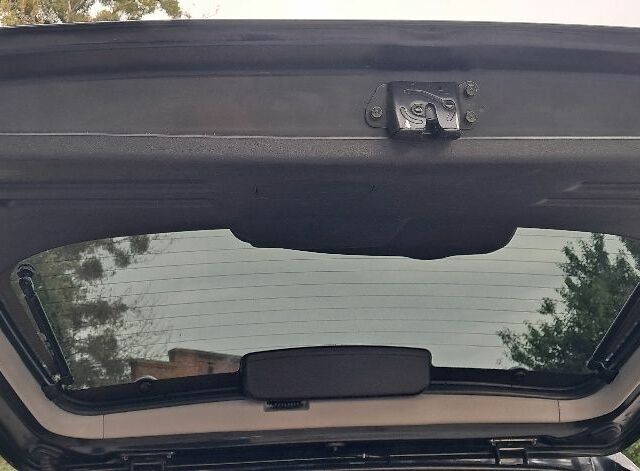 Черный Хендай Туксон, объемом двигателя 2 л и пробегом 270 тыс. км за 8300 $, фото 16 на Automoto.ua