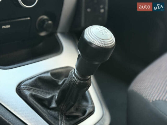 Чорний Хендай Туксон, об'ємом двигуна 2 л та пробігом 156 тис. км за 7850 $, фото 51 на Automoto.ua