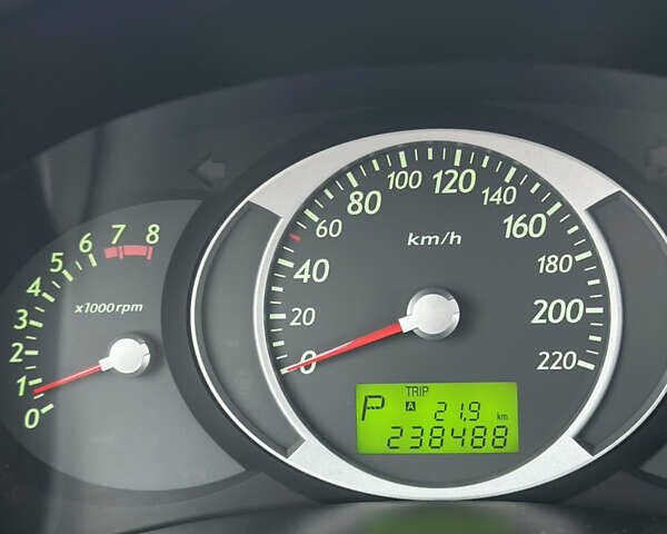 Чорний Хендай Туксон, об'ємом двигуна 1.98 л та пробігом 238 тис. км за 8499 $, фото 18 на Automoto.ua