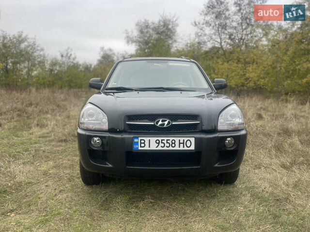 Хендай Туксон 2008 у Лубнах на Automoto.ua Чорний Хендай Туксон, об'ємом двигуна 1.98 л та пробігом 235 тис. км за 6999 $, фото 1 на Automoto.ua