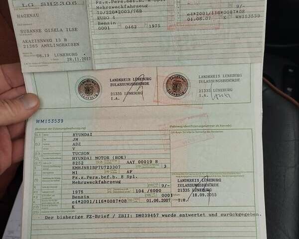 Черный Хендай Туксон, объемом двигателя 1.98 л и пробегом 214 тыс. км за 7700 $, фото 39 на Automoto.ua