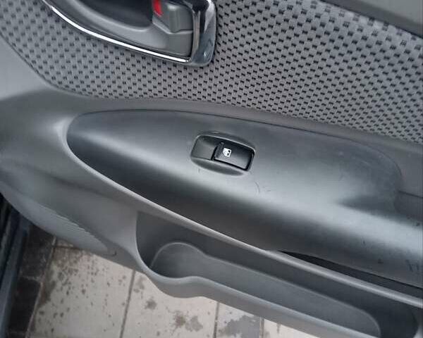 Хендай Туксон 2008 у Вінниці на Automoto.ua Чорний Хендай Туксон, об'ємом двигуна 1.98 л та пробігом 175 тис. км за 8800 $, фото 25 на Automoto.ua