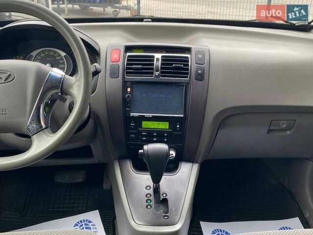 Чорний Хендай Туксон, об'ємом двигуна 1.98 л та пробігом 176 тис. км за 8500 $, фото 11 на Automoto.ua